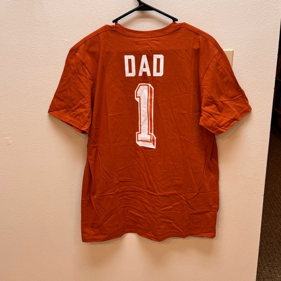 NWT Fanatics Men’s Texas Longhorns #1 Dad Logo Short Sleeve T-Shirt Size Large - Picture 4 of 7